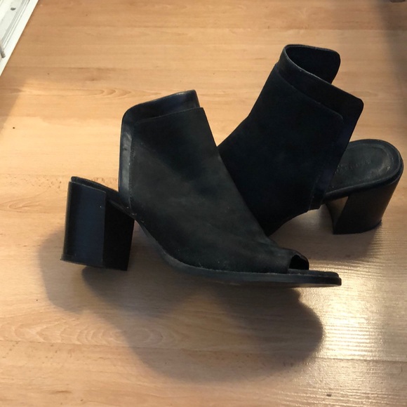 Open toed black suede and leather booties - Picture 2 of 2